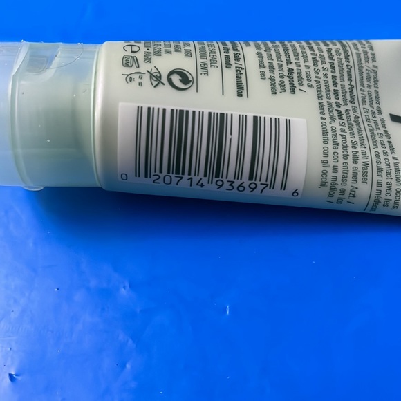 Clinique 7 day scrub cream rinse off formula NEW - Picture 4 of 9